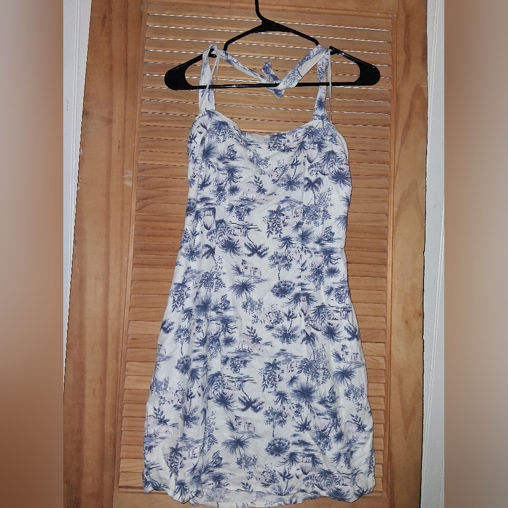 Abercrombie & Fitch White Dress with Blue Floral Print